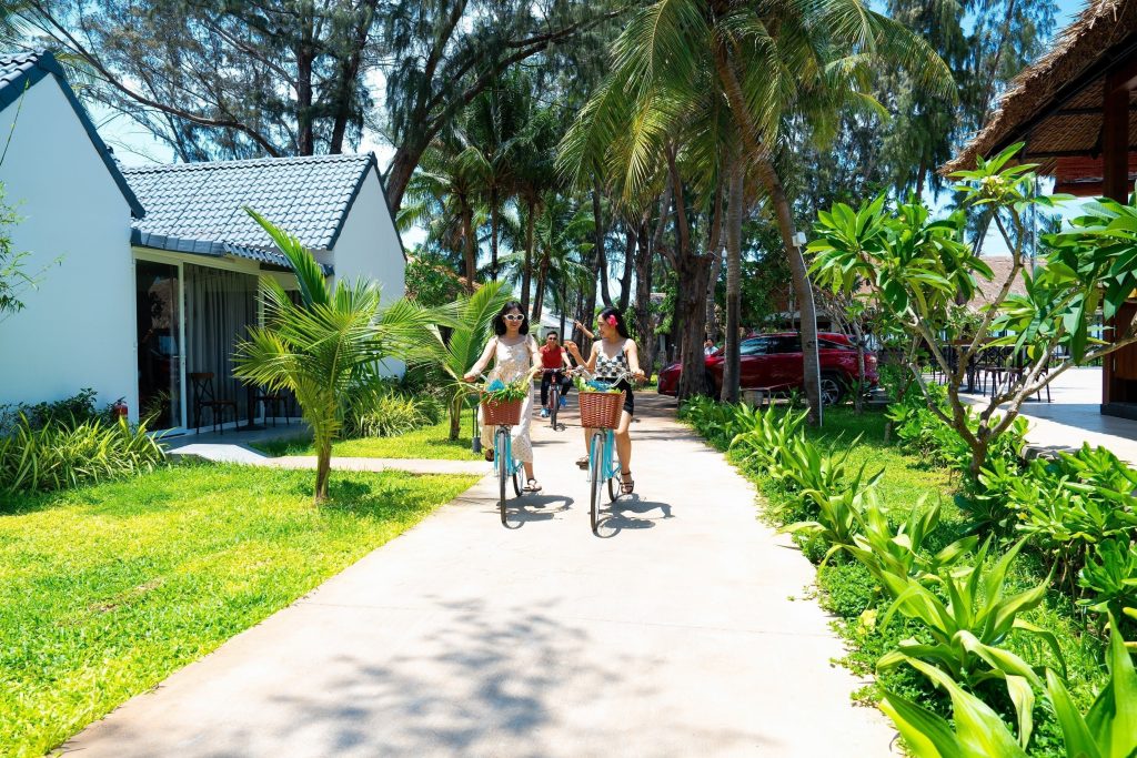 Palace Long Hải Resort lưu giữ trọn vẹn mùa hè của bạn trên những chiếc giỏ xe